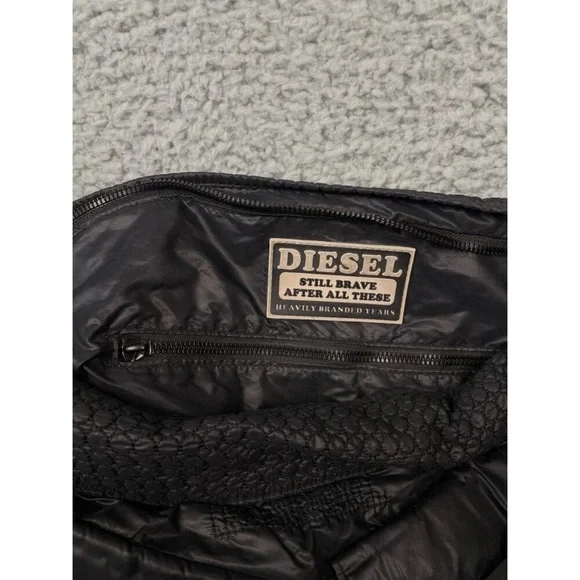 Diesel Elegant Black Quilted Women's Bag - Picture 5 of 10